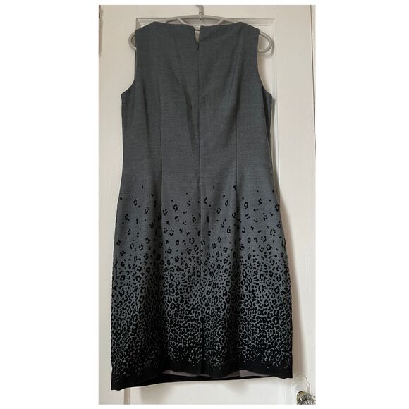 Maggy London Dress Women's Size 8 Gray Sleeveless Sheath Dress Petites - Picture 5 of 11